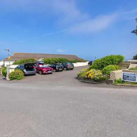 Clifton Court Apt 16 With Indoor Heated Pool & Sea Views Croyde Exterior photo
